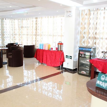 Greentree Inn Zhejiang Ningbo East Baizhuang Rd. Express Hotel מראה חיצוני תמונה