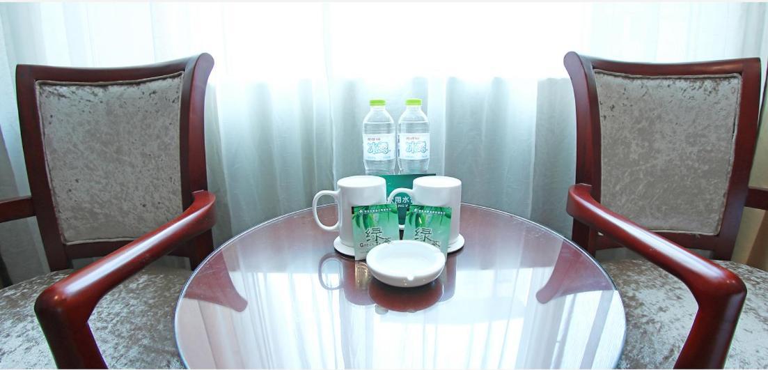 Greentree Inn Zhejiang Ningbo East Baizhuang Rd. Express Hotel מראה חיצוני תמונה
