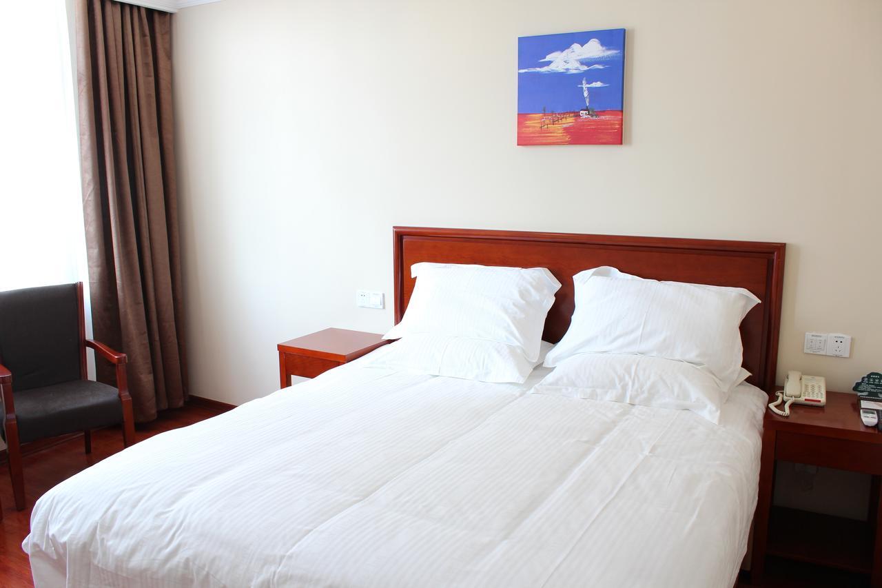 Greentree Inn Zhejiang Ningbo East Baizhuang Rd. Express Hotel מראה חיצוני תמונה