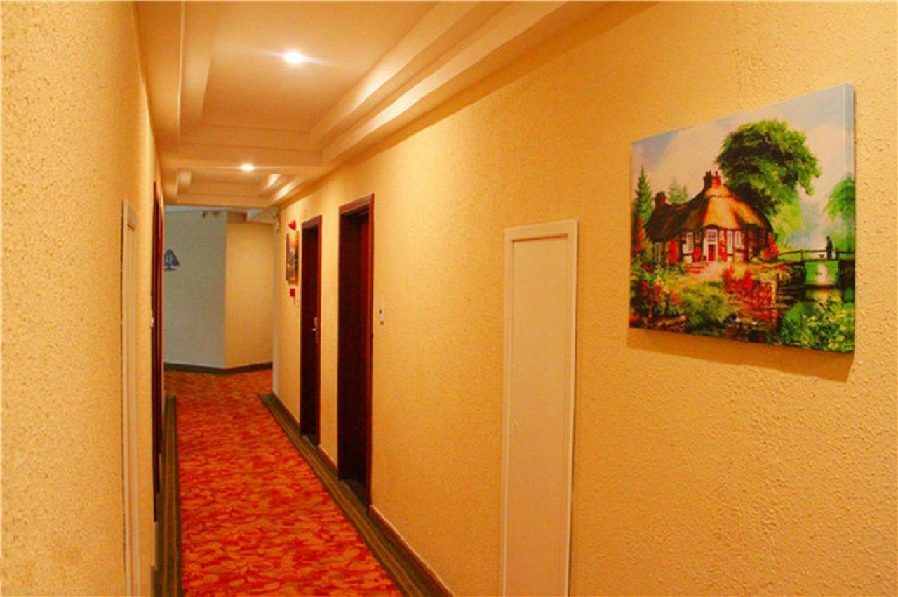 Greentree Inn Zhejiang Ningbo East Baizhuang Rd. Express Hotel מראה חיצוני תמונה