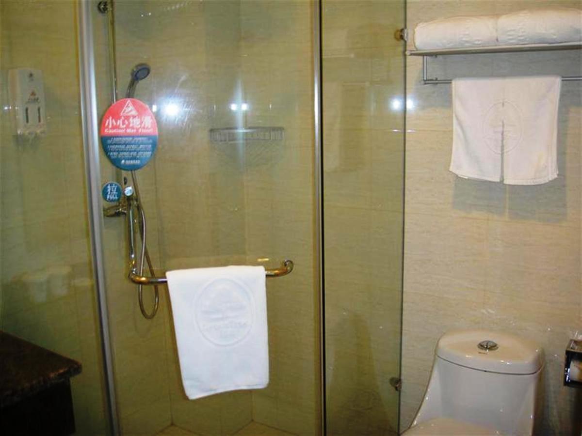 Greentree Inn Zhejiang Ningbo East Baizhuang Rd. Express Hotel מראה חיצוני תמונה