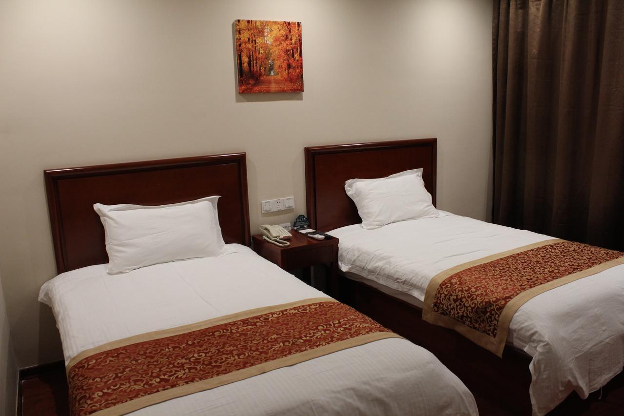 Greentree Inn Zhejiang Ningbo East Baizhuang Rd. Express Hotel מראה חיצוני תמונה