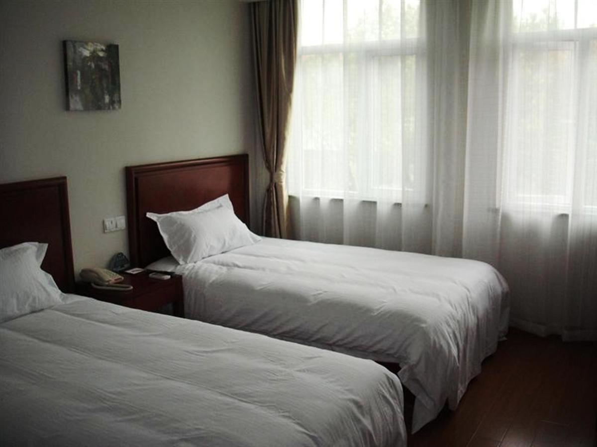 Greentree Inn Zhejiang Ningbo East Baizhuang Rd. Express Hotel מראה חיצוני תמונה
